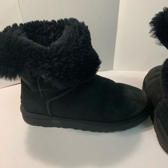 UGG black suede button boots - Picture 8 of 11